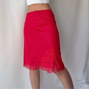 Vintage Hollywood Vaserette Lace Trim Midi Skirt in Red